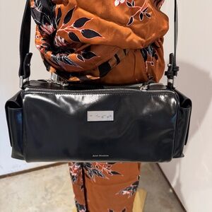 Aest Studio medium sling bag